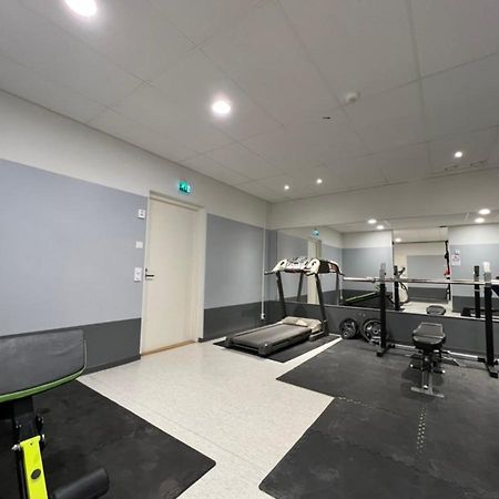 Suite - King Size Bed - Gym&Wifi - Indoor Parking Рованиеми Екстериор снимка